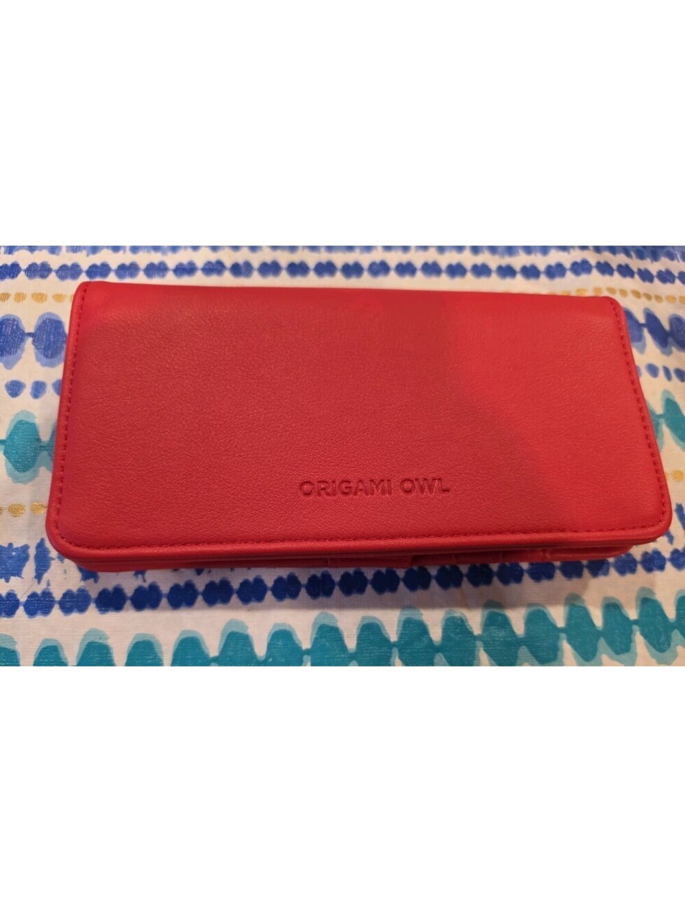 Origami Owl Red Vegan Leather Clutch Wallet | Minimalist Card Holder Purse
